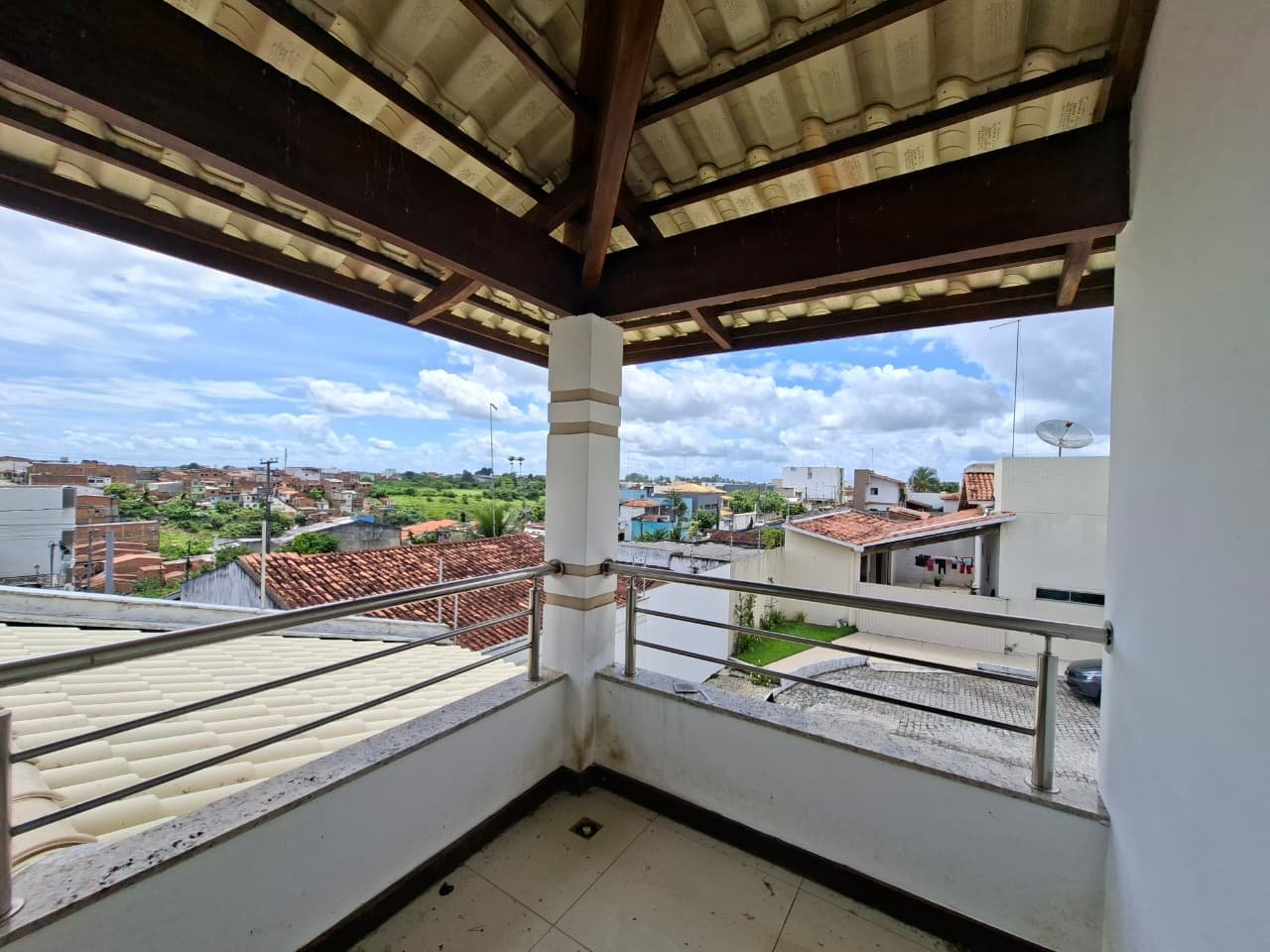 Casa de Alto Padrão no Condomínio Brisas do Leste – Maria Preta